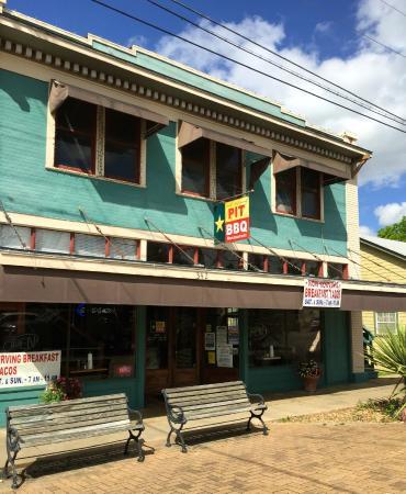 David's Old Fashioned Pit BBQ Restaurant